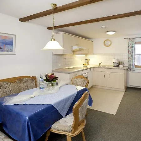 Berghof Kinker Apartment *